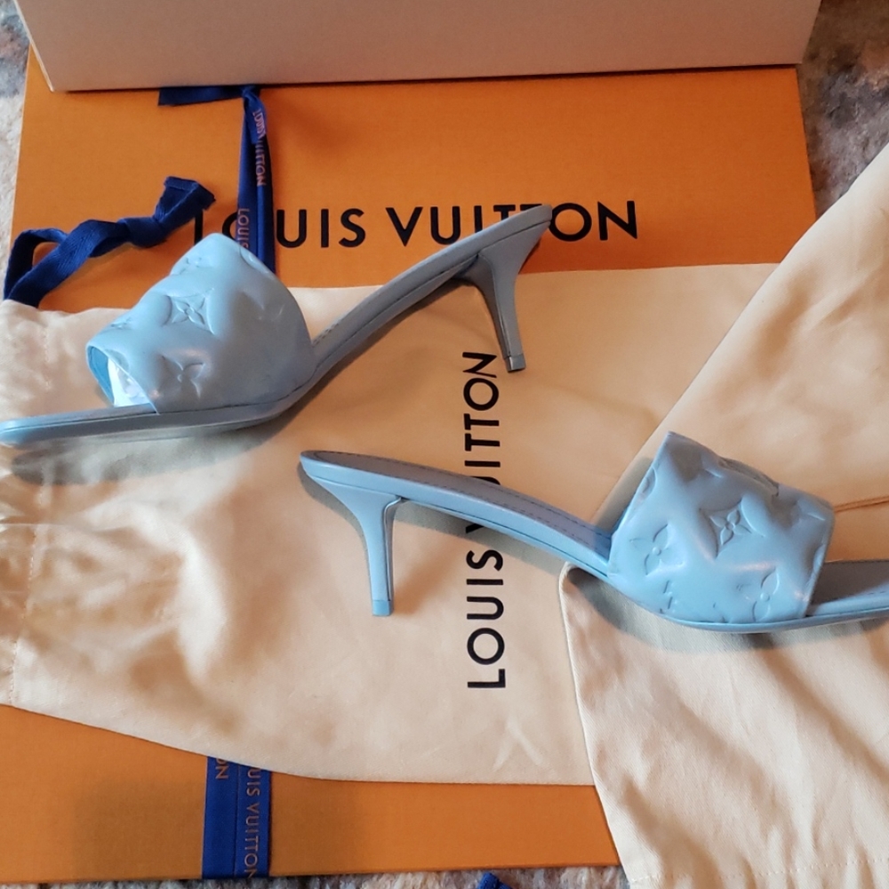 Louis Vuitton Blue Revival 2in Heel Monogram Leather Mule Sandal - Picture 6 of 14